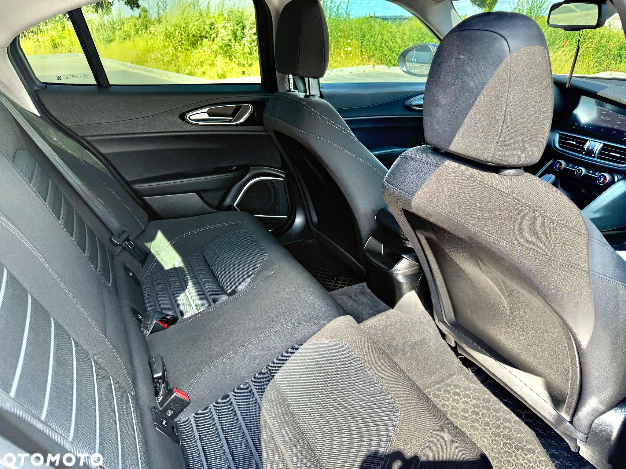 Alfa Romeo Giulia 2.0 Turbo Business - 12