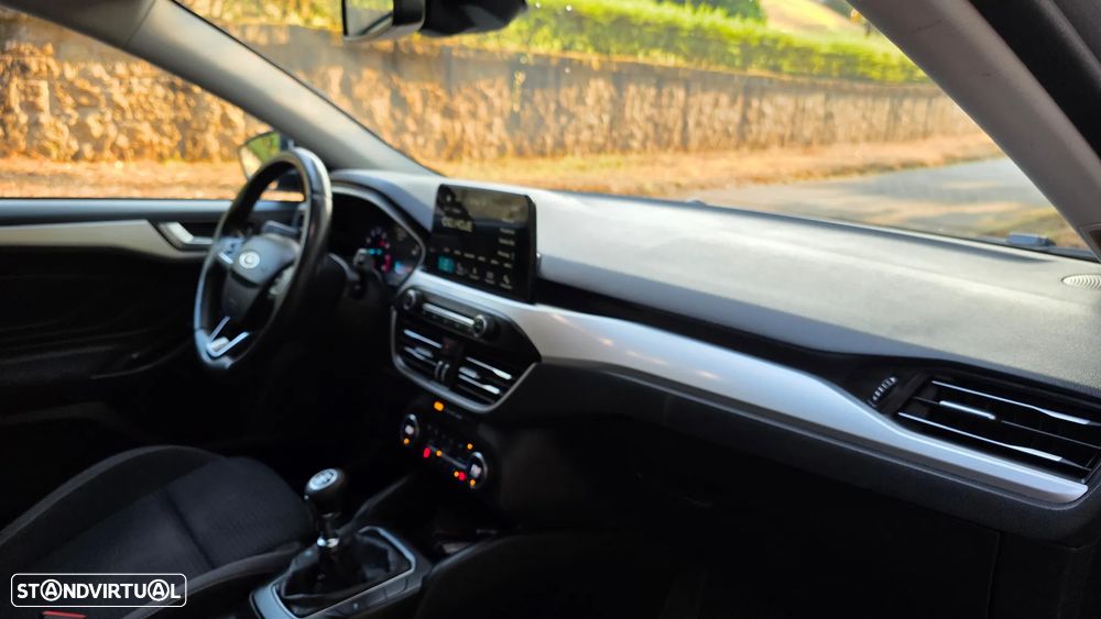 Ford Focus 1.0 EcoBoost Hybrid TITANIUM DESIGN - 13