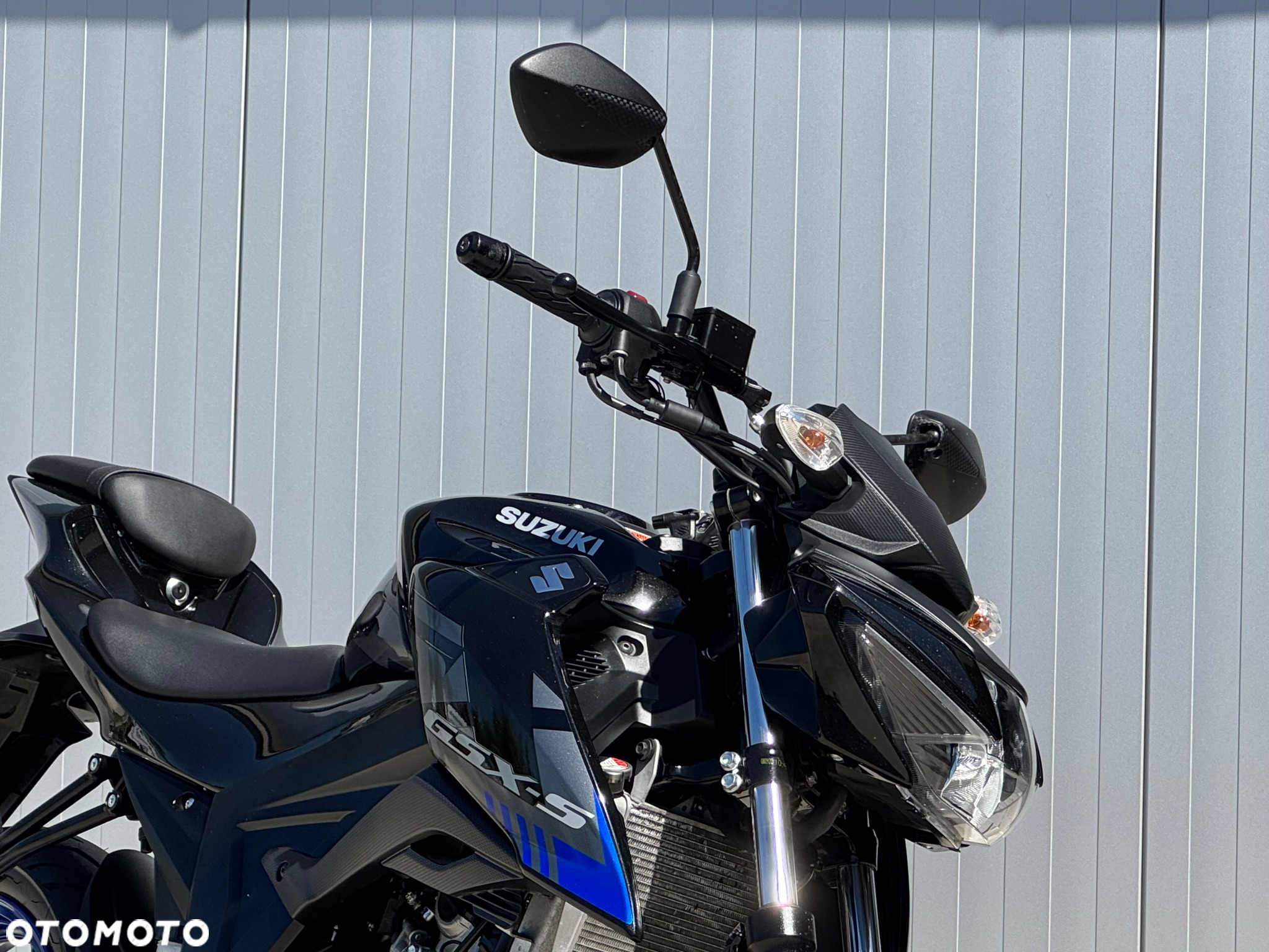 Suzuki GSX - 4