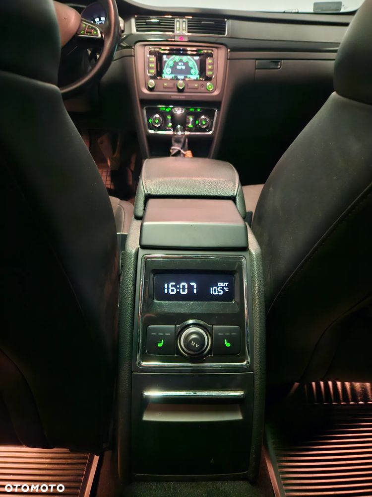 Skoda Superb 1.8 TSI 4x4 Platinum - 8