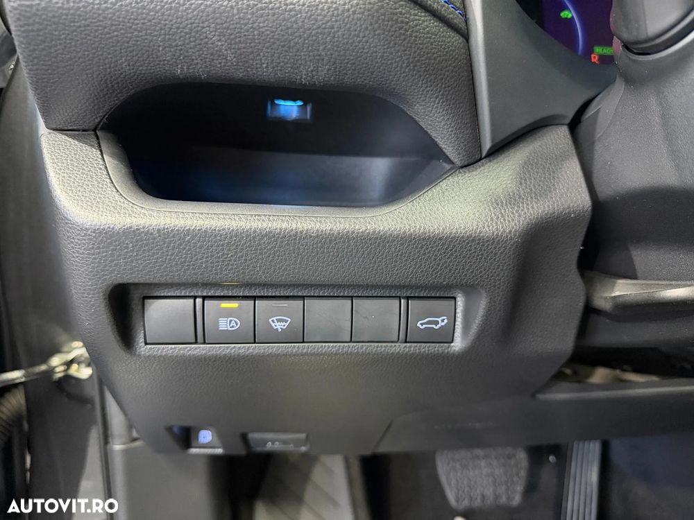 Toyota RAV4 - 23