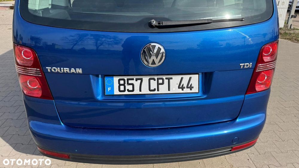 Volkswagen Touran - 39