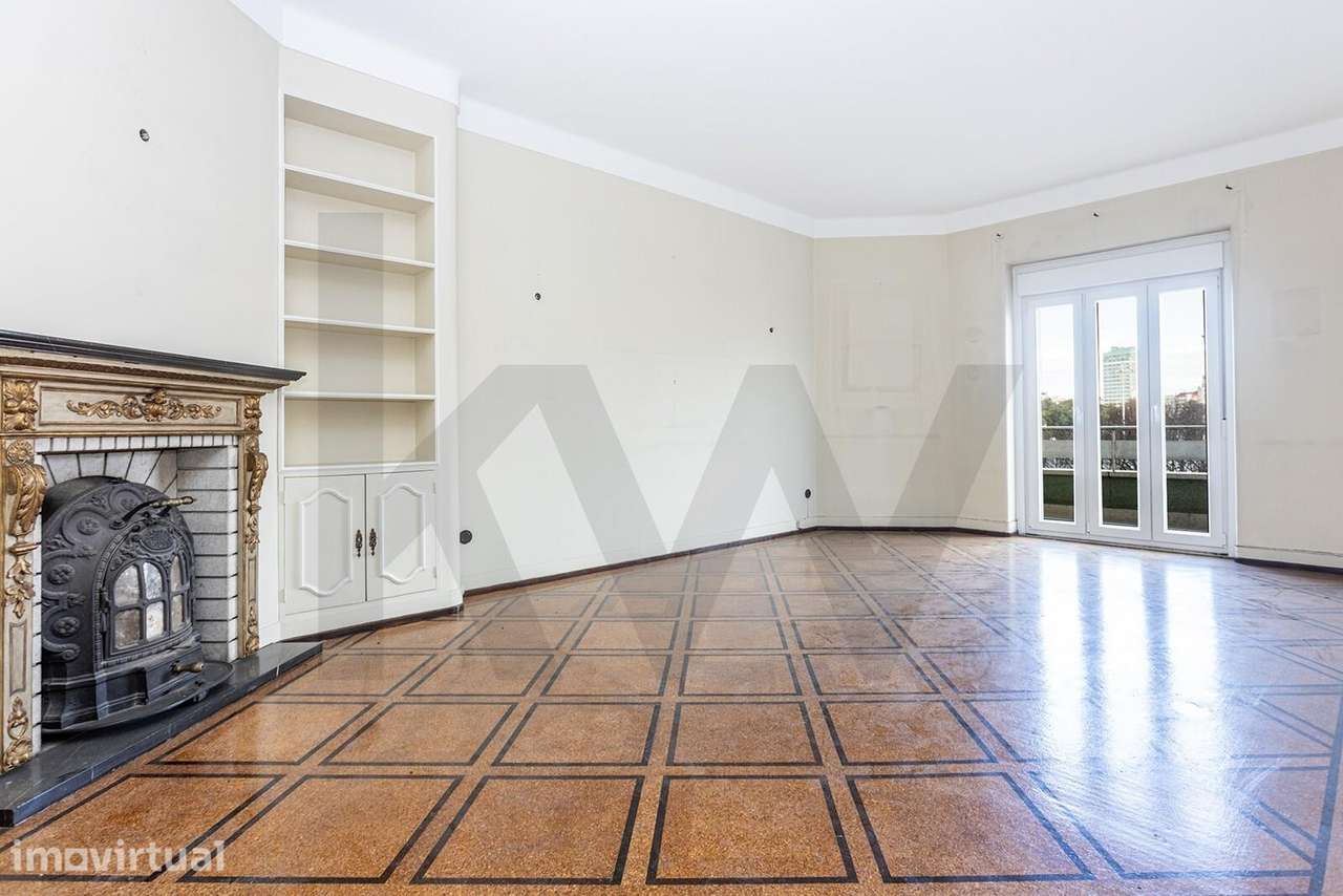 Excelente apartamento com garagem para renovação - Alameda Dom Afonso - Grande imagem: 2/40