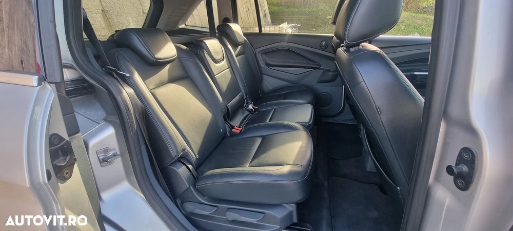 Ford Grand C-Max 2.0 TDCi Titanium - 25
