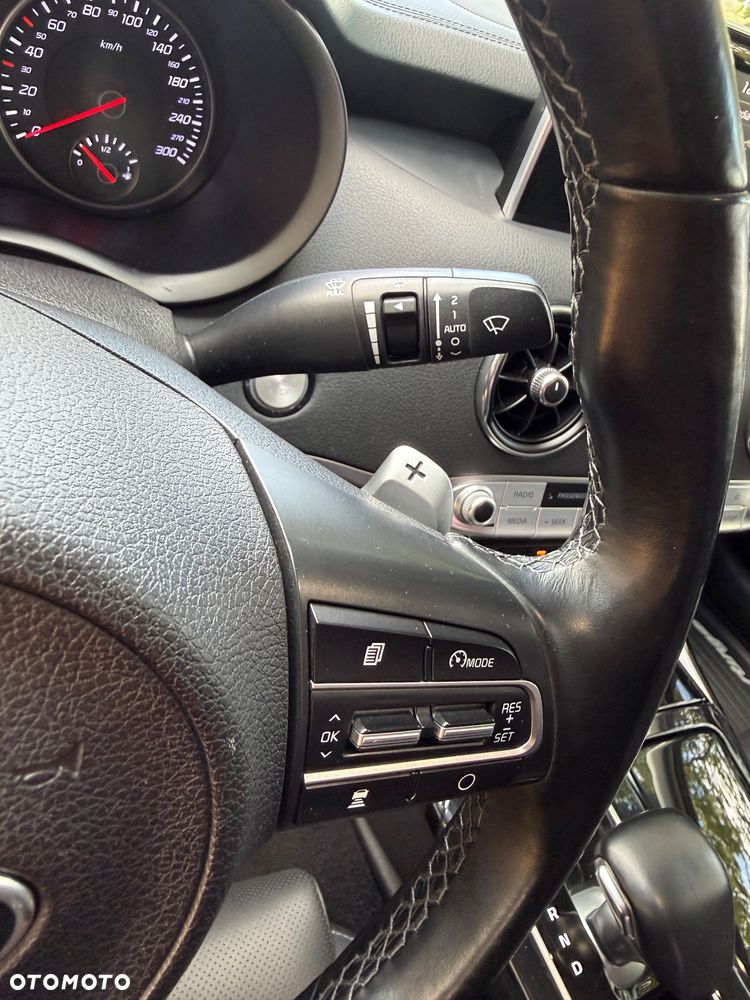 Kia Stinger 2.0 T-GDI XL - 24