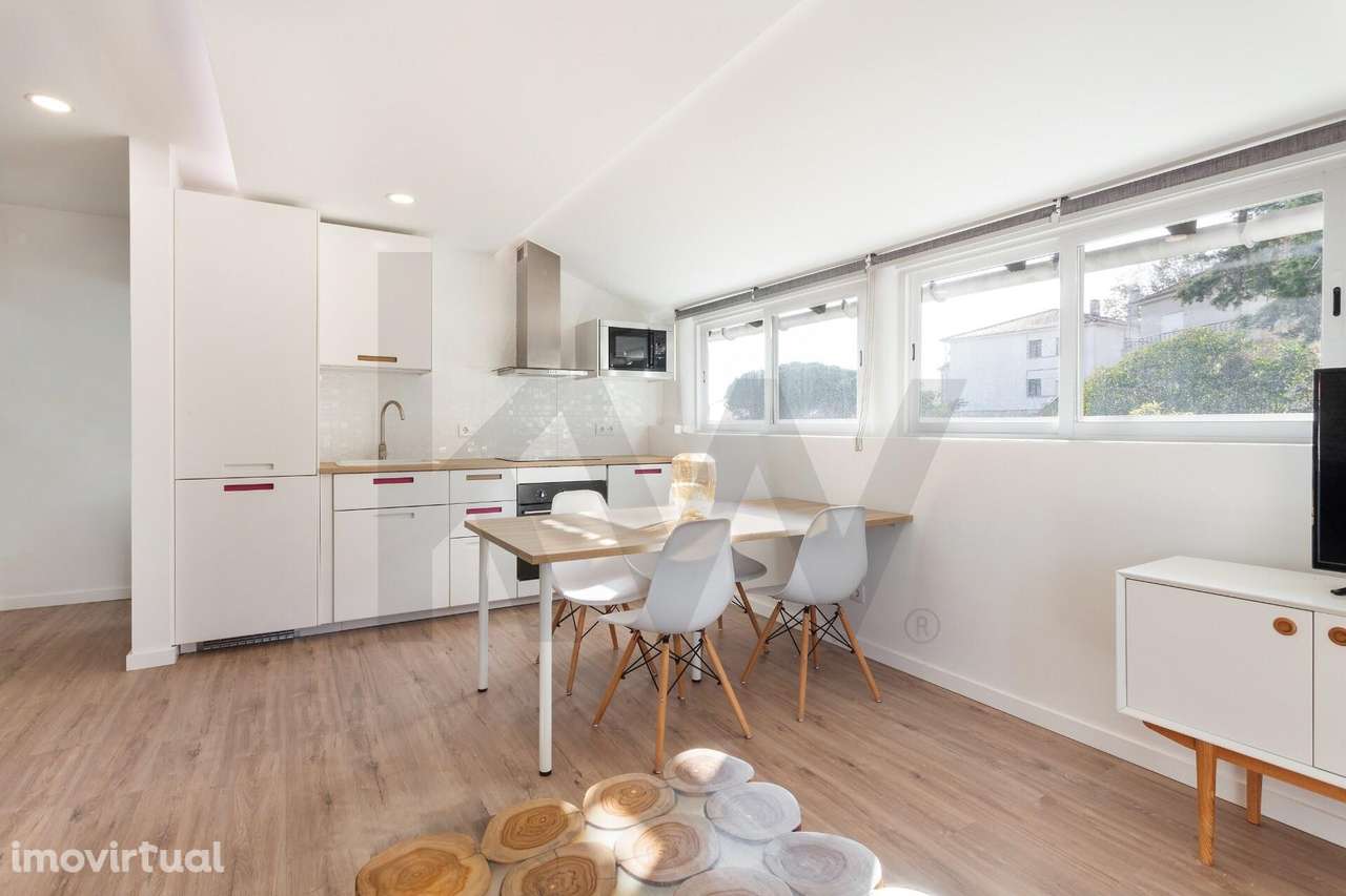 Excelente T3 cheio de luz no Monte Estoril! - Grande imagem: 4/15