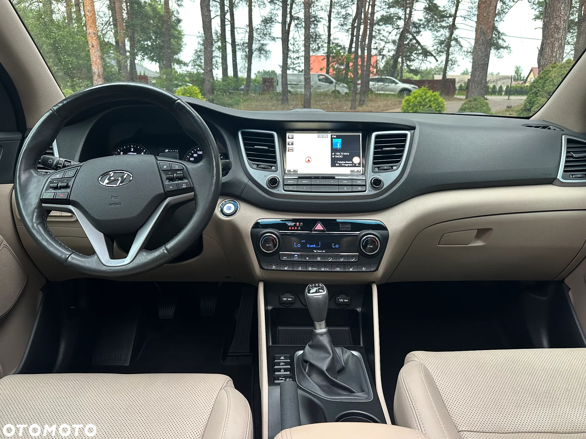Hyundai Tucson 2.0 CRDI BlueDrive TourdePologne 2WD - 20
