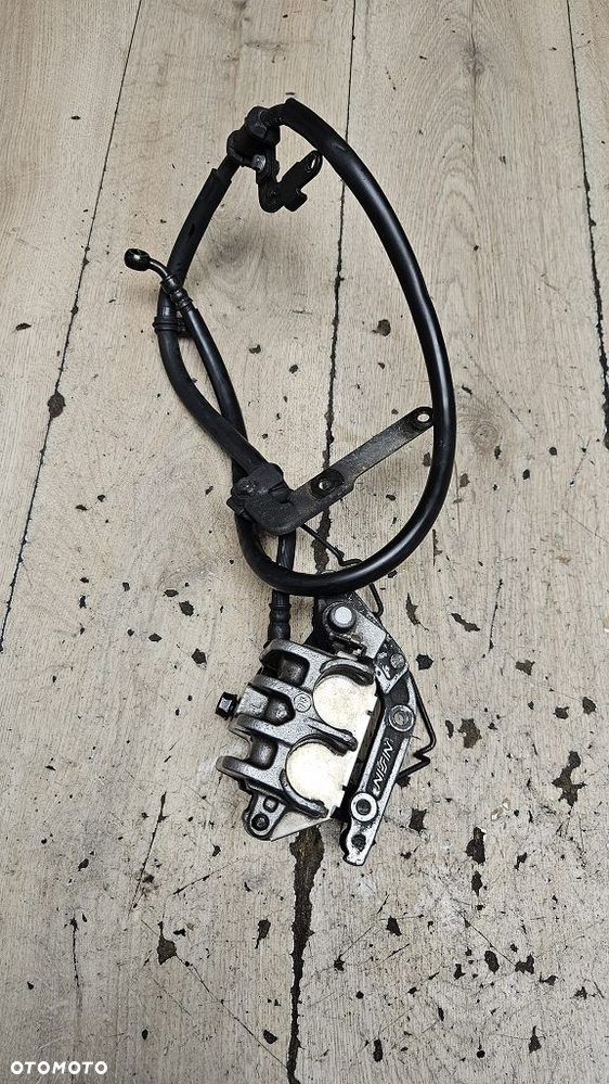 Honda vt750 c2 rc44   Zacisk hamulcowy przód Honda - 6