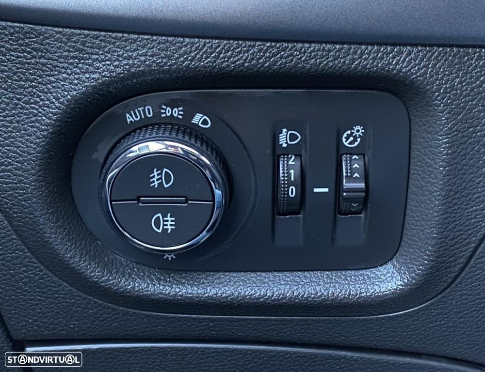 Opel Astra Sports Tourer 1.5 D Business Edition S/S - 25