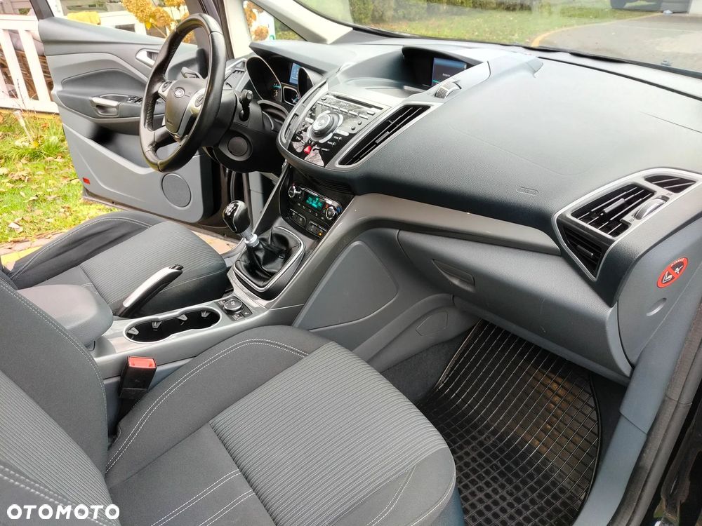 Ford Grand C-MAX 2.0 TDCi Edition - 17