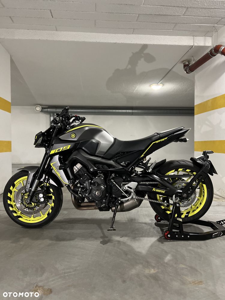 Yamaha MT - 2