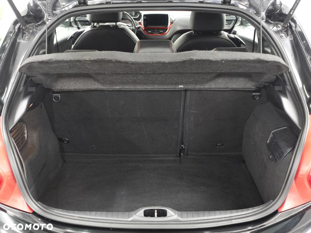 Peugeot 208 GTI 200 THP - 26