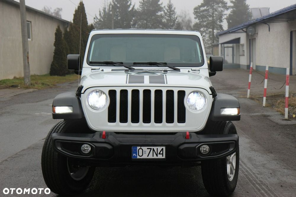 Jeep Wrangler - 5