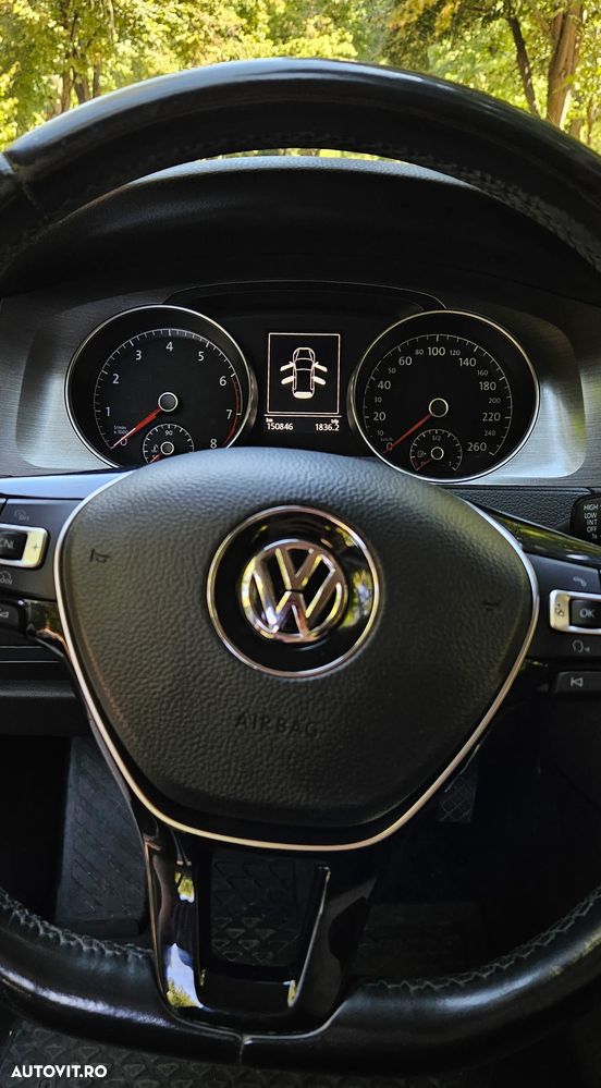 Volkswagen Golf 1.2 TSI BlueMotion Technology Comfortline - 12
