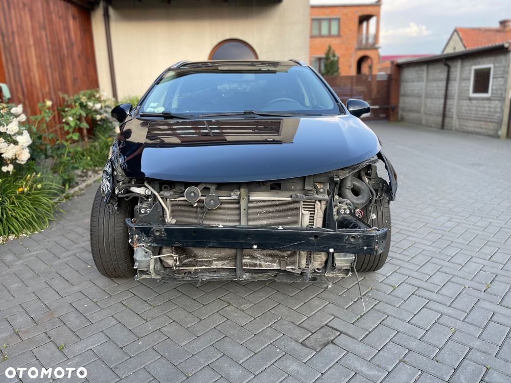 Toyota Avensis 2.0 D-4D Premium - 6