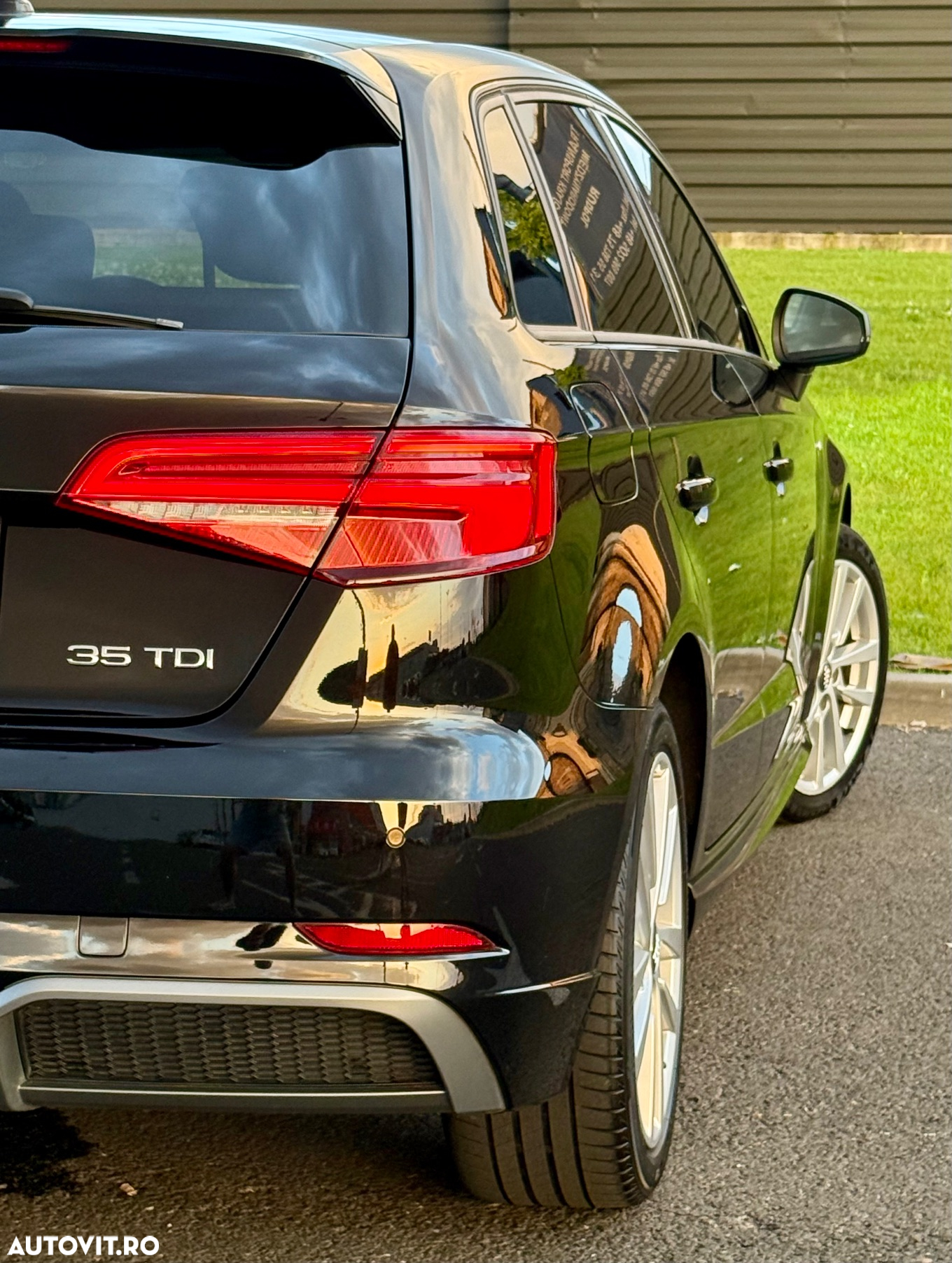 Audi A3 35 TDI Sportback S tronic S line - 21