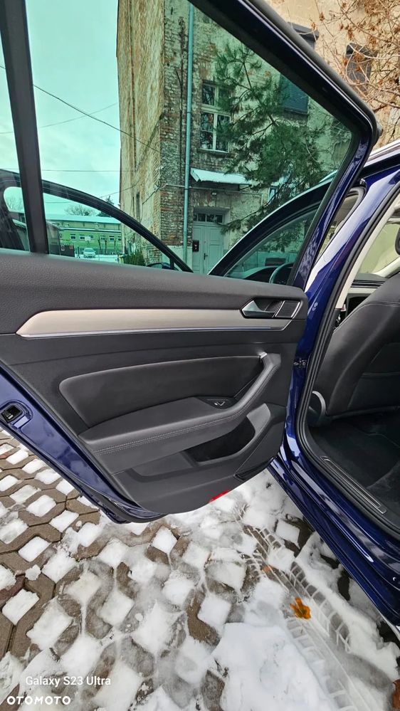 Volkswagen Passat 2.0 TSI 4Mot Highline DSG - 33