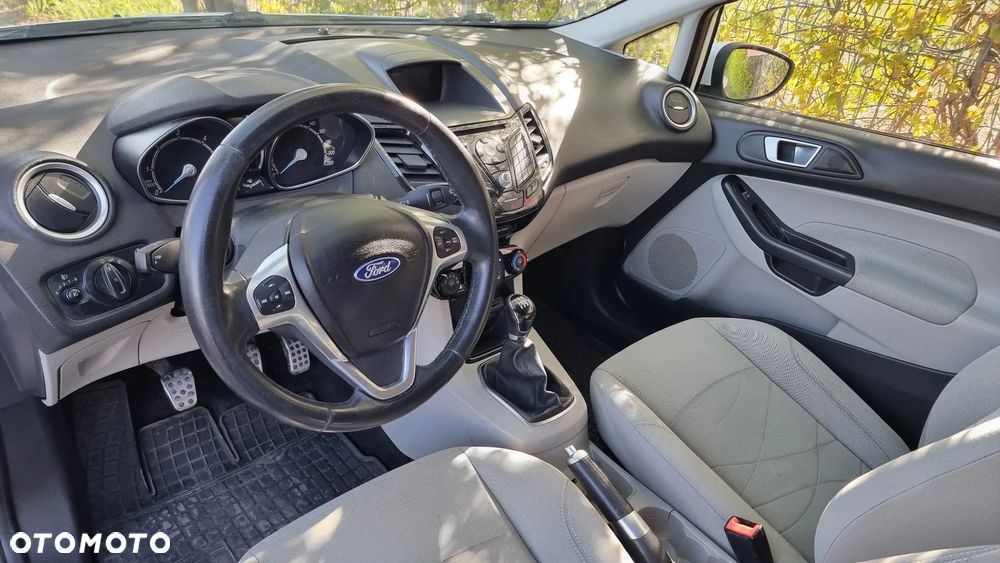 Ford Fiesta 1.5 TDCi Ambiente - 7