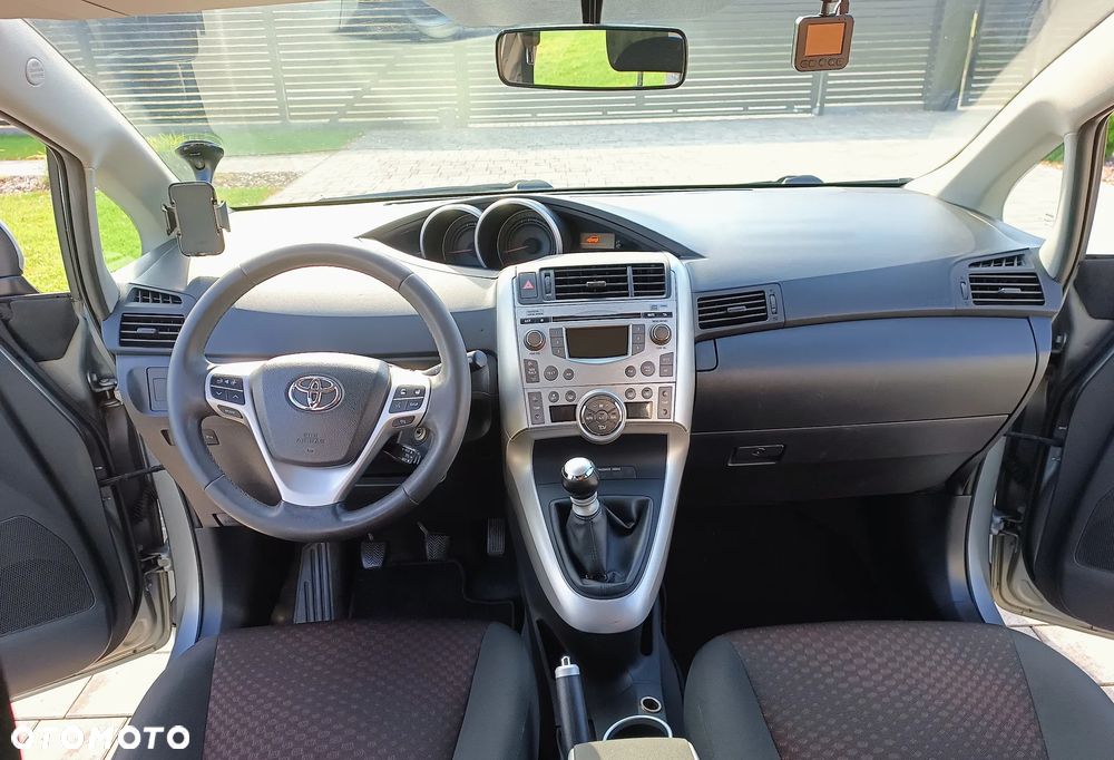 Toyota Verso 2.0 D-4D Luna - 18