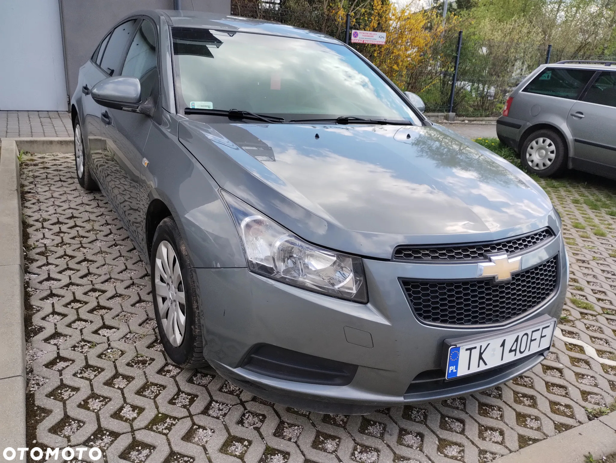 Chevrolet Cruze - 12