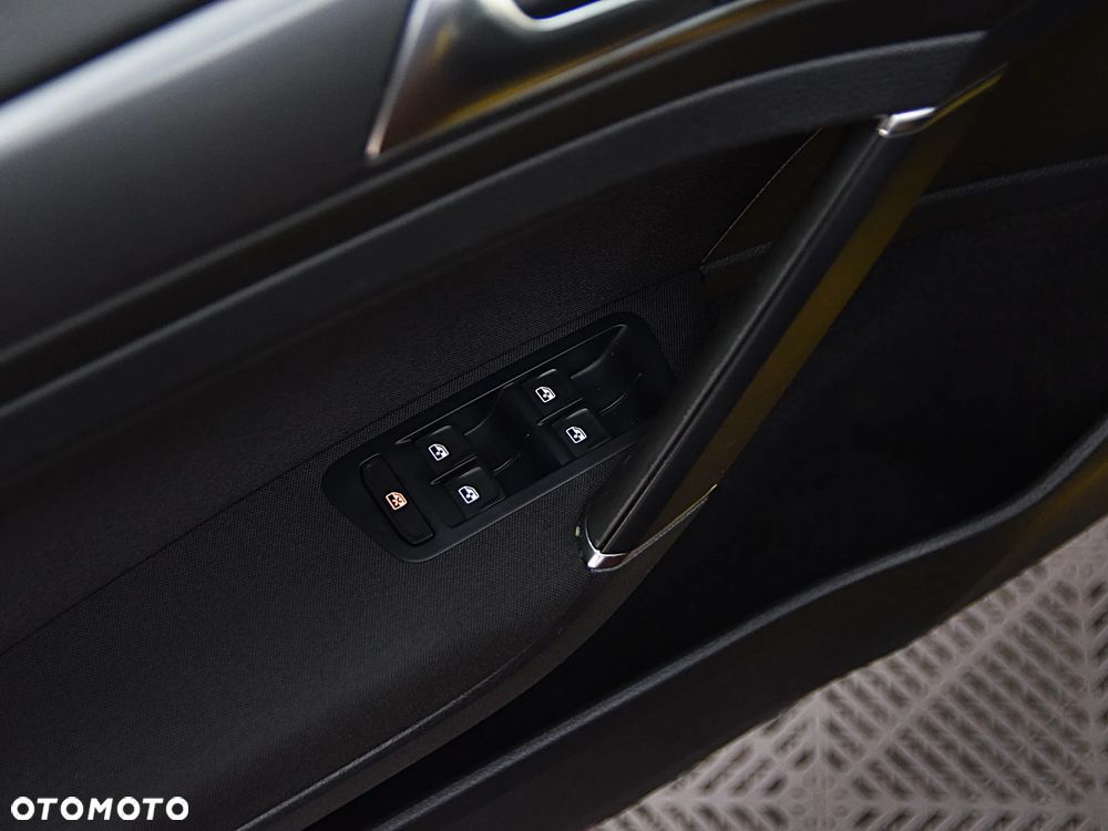 Volkswagen Golf 1.6 TDI (BlueMotion Technology) DSG Trendline - 19