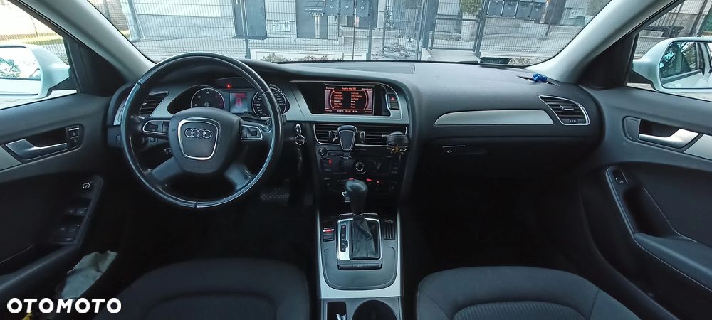 Audi A4 Avant 2.0 TDI DPF multitronic Ambiente - 14