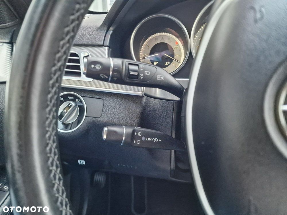 Mercedes-Benz Klasa E 200 7G-TRONIC Avantgarde - 33