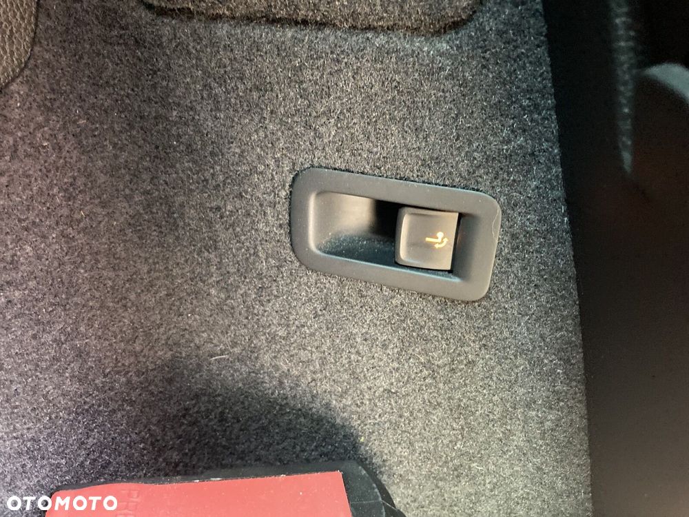 Skoda Karoq 1.5 TSI ACT GPF 4x2 Ambition DSG - 27