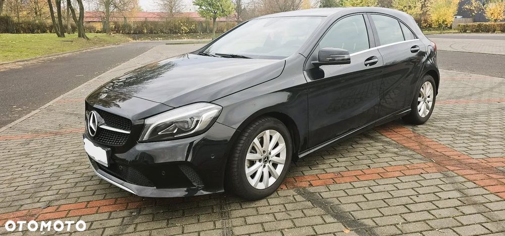 Mercedes-Benz Klasa A 180 7G-DCT - 2
