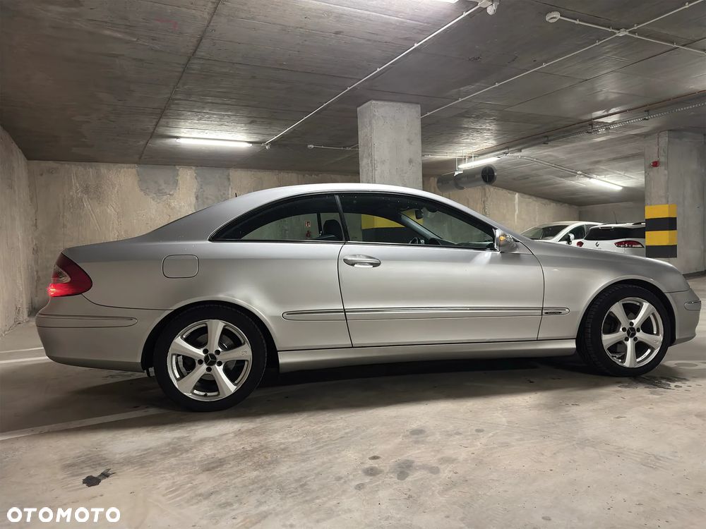 Mercedes-Benz CLK - 7