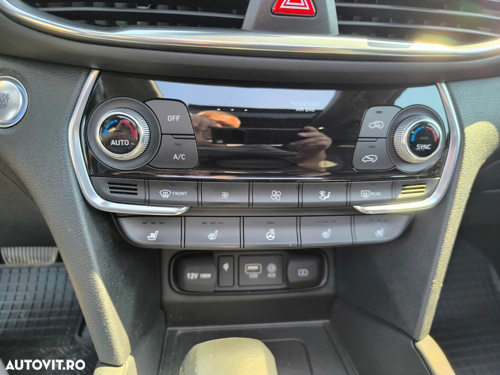 Hyundai Santa Fe 2.2 CRDi 4WD Automatik Style - 12