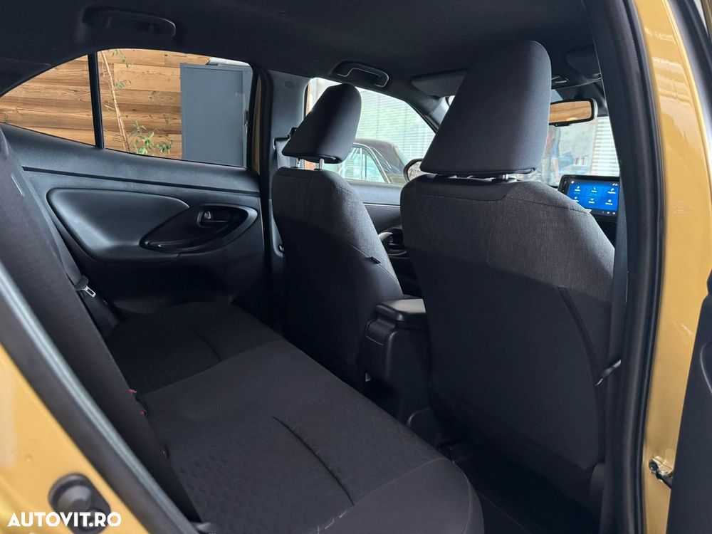 Toyota Yaris Cross 1.5 VVT-i Team Deutschland - 13