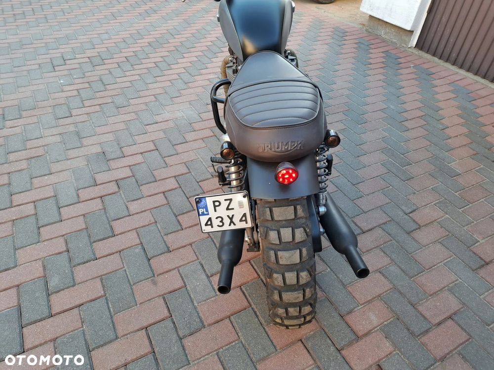 Triumph Bonneville - 6