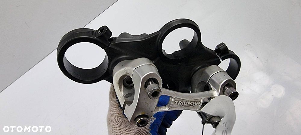 Półka górna motor Triumph Street Triple 765 RS 2020r. - 2