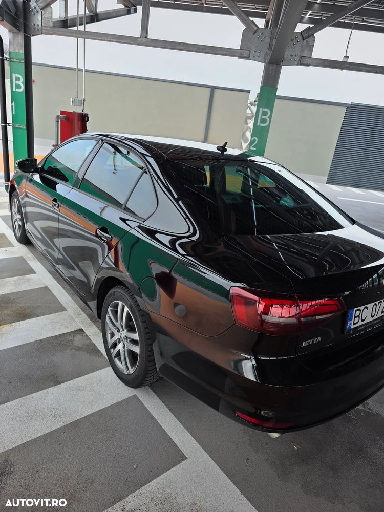 Volkswagen Jetta 1.2 TSI Comfortline - 10