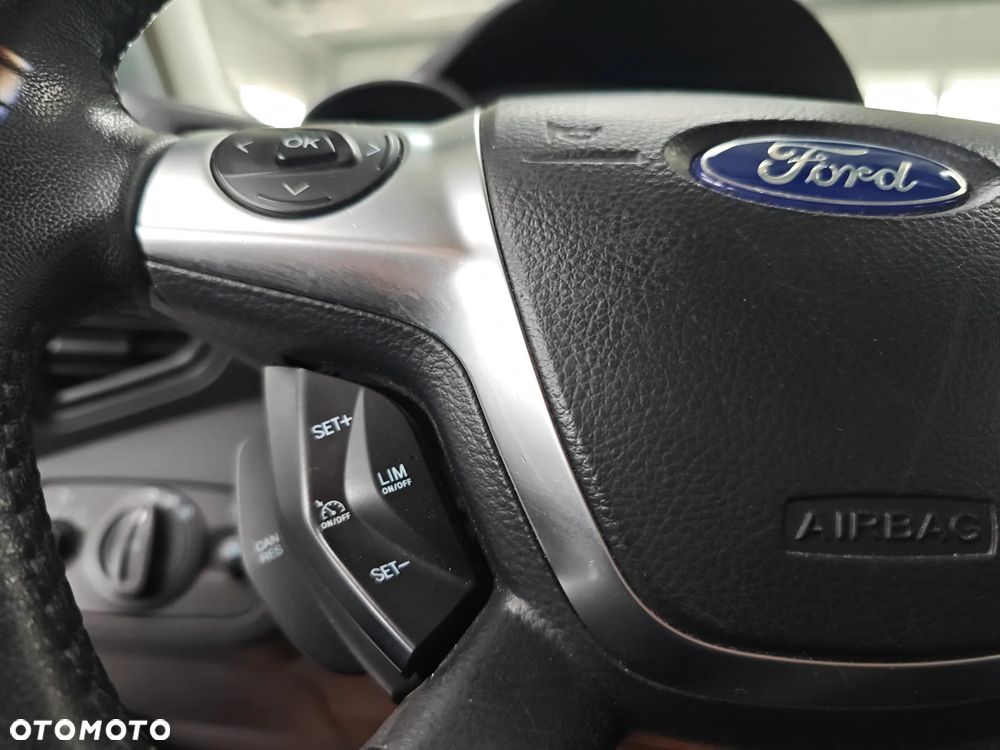 Ford Kuga 1.5 EcoBoost 2x4 Cool & Connect - 13