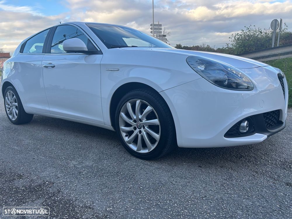 Alfa Romeo Giulietta 1.6 JTDM - 1