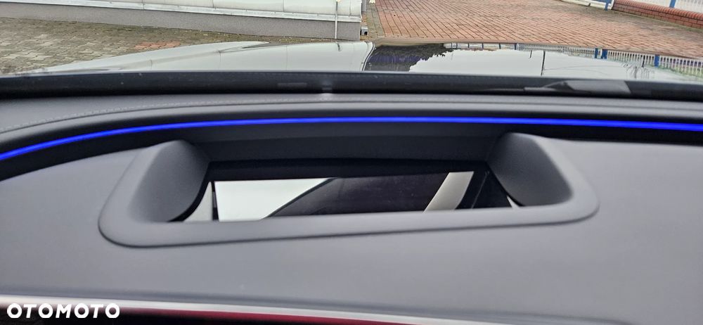 Mercedes-Benz Klasa E 300e 9G-TRONIC - 28