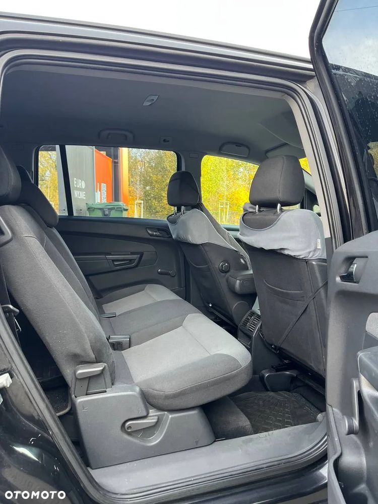 Opel Zafira - 13