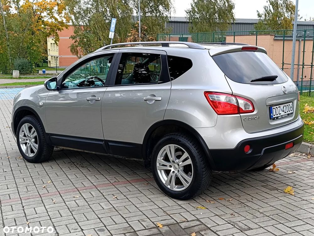 Nissan Qashqai 2.0 4 x 4 CVT tekna - 4