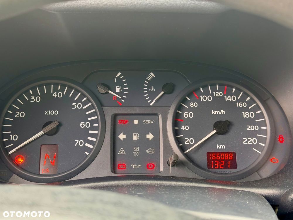 Renault Clio - 12