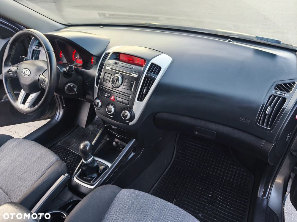 Kia Ceed 1.4 Comfort + - 13