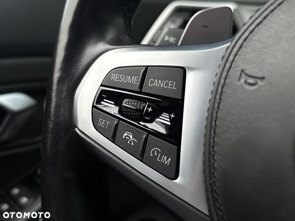 BMW Seria 3 320d xDrive - 10