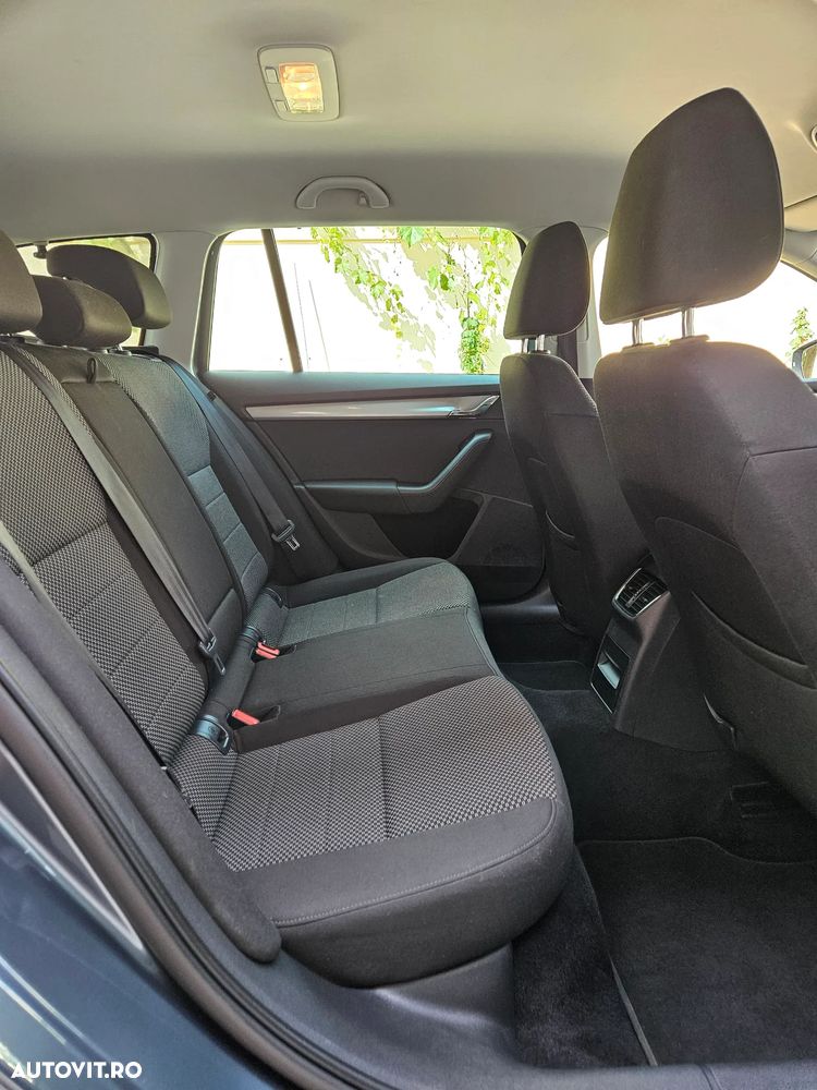 Skoda Octavia 1.0 TSI (Green tec) DSG Style - 11