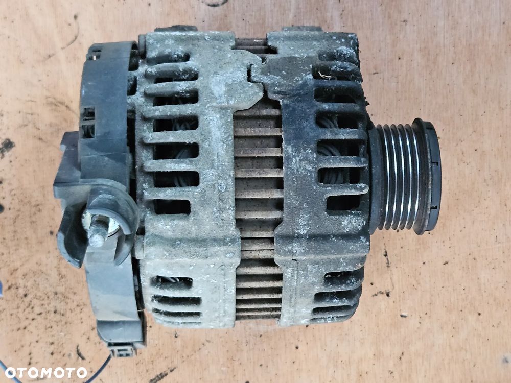 Land Rover Freelander II 2.2 D  2.2D  TD4 alternator 150A 6G9N-103000-ADB - 1
