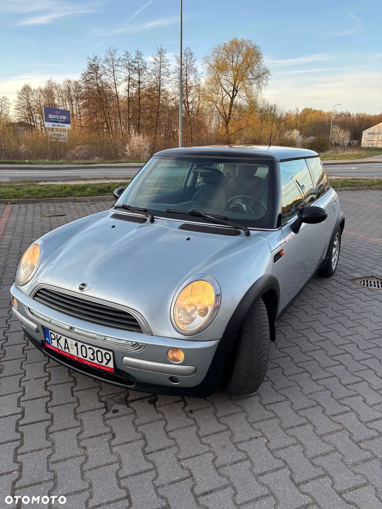 MINI Cooper Standard - 1