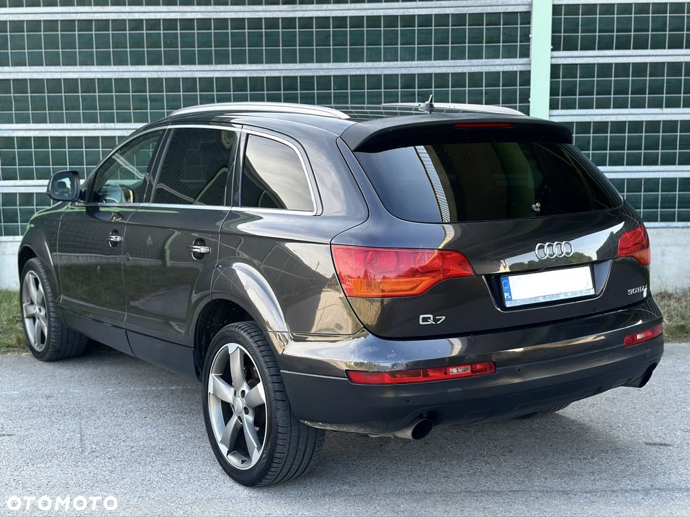 Audi Q7 - 3