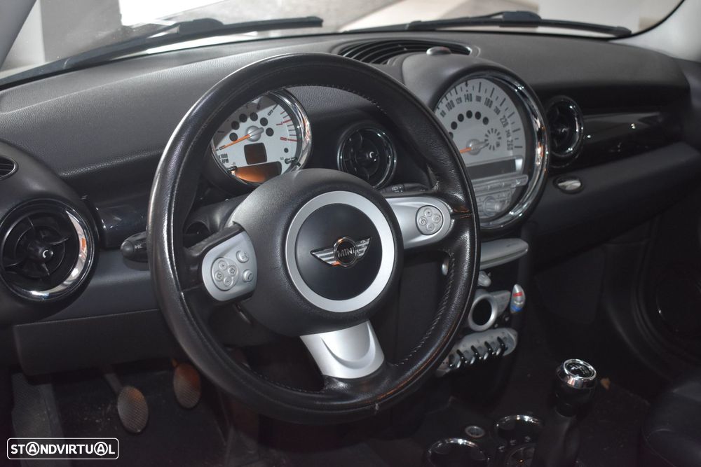 MINI 3 Portas Cooper - 23