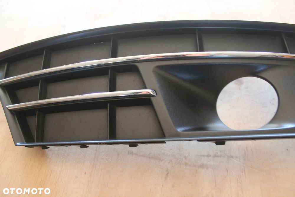 KRATKA ZDERZAKA PRAWA AUDI A7 C7 4G8807682J 2015 - 6