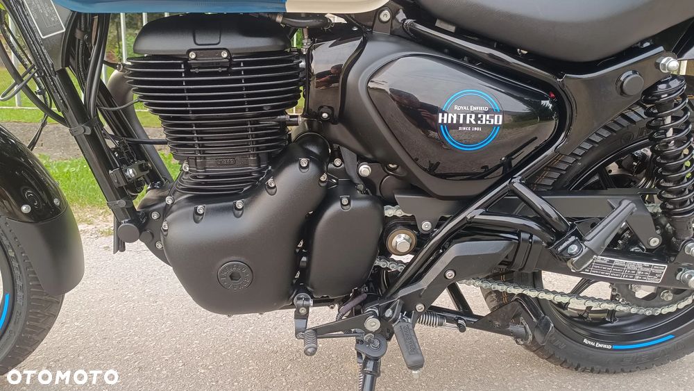 Royal Enfield HNTR - 9